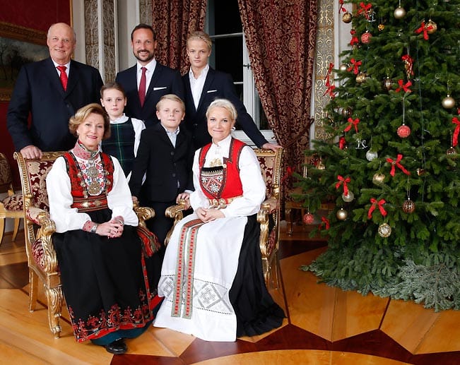 Ganz traditionell grüßt Norwegens Königsfamilie zu Weihnachten.