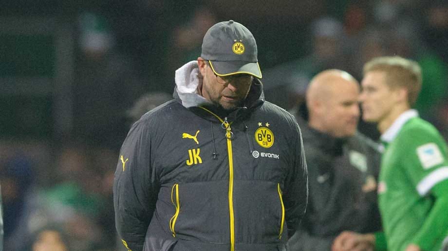 Am letzten Spieltag der Hinrunde beendet der BVB das Fußballjahr mit einer 1:2-Niederlage bei Werder Bremen. "Wir stehen da wie Vollidioten", sagt selbst Borussia Dortmunds früherer Meistertrainer Jürgen Klopp.