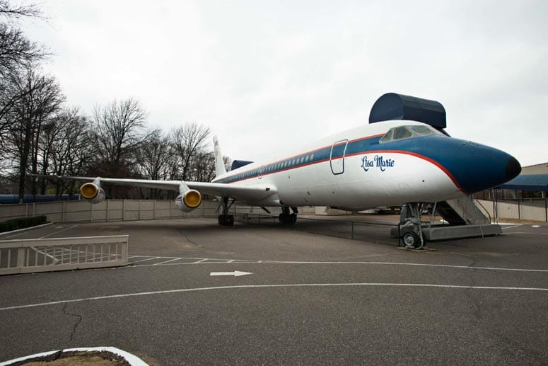 Bei einer spektakulären Auktion kommen zwei Privatjets von Elvis Presley unter den Hammer. Bis zu 15 Millionen könnten die Maschinen erlösen. Die "Lisa Marie", eine Convair 880, erwarb der King 1975.