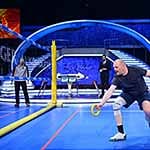 Stefan Raab beim Spiel "Ring-Tennis".