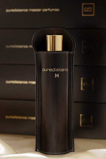 Der Herrenduft M von Puredistance besteht aus purem Parfum-Öl. Der Kostenpunkt für 60 Milliliter des edlen Duftes: 275 Euro.