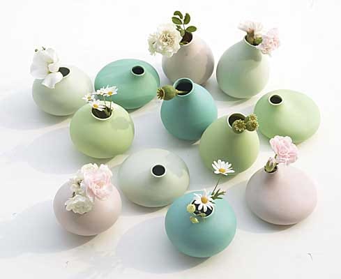 Frühlingsdeko mit Vasen