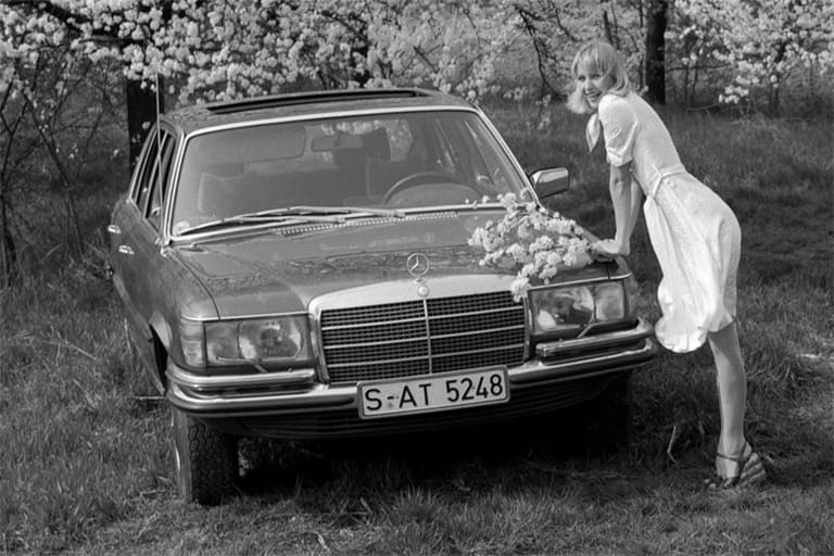 Vom Mercedes 450 SEL 6.9 wurden stolze 7380 Einheiten in vier Jahren verkauft. Am Ende seiner Karriere übertraf der 450 SEL 6.9 sogar seinen Vorgänger, den bis 1972 gut 6500-mal verkauften 300 SEL 6.3.