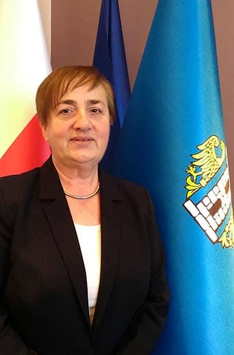 Maria Pedrak, stellvertretende Stadtpräsidentin von Oswiecim, weiß um das mulmige Gefühl, mit dem viele Auschwitz-Besucher in die Stadt kommen.