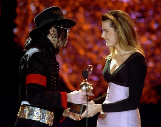 1991 nahm sie gemeinsam mit Michael Jackson den Song "In The Closet" auf. In dem Song hört man eine weibliche Stimme, die später als die von Prinzessin Stéphanie enthüllt wurde.