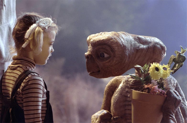 Mit 7 Jahren wurde sie in der Rolle der Gertie in Steven Spielburgs E.T. weltberühmt.