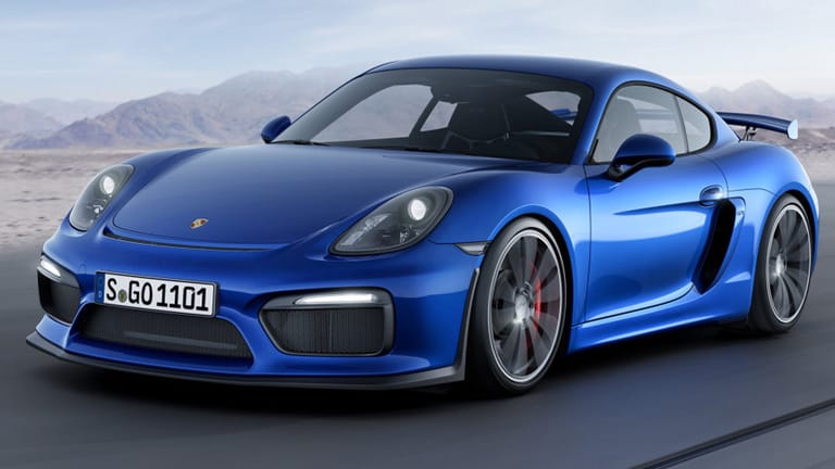 Das Triebwerk hat sich der Porsche Cayman GT4 vom Porsche 911 Carrera S geliehen. Damit spurtet der GT4 aus dem Stand in 4,4 Sekunden auf Tempo 100. Die Höchstgeschwindigkeit liegt bei 295 km/h. Der Normverbrauch: 10,3 Liter.