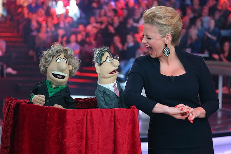 Spaß mit Puppen: Barbara Schöneberger sorgte für viele Lacher. Spaß mit Puppen: Barbara Schöneberger sorgte für viele Lacher.