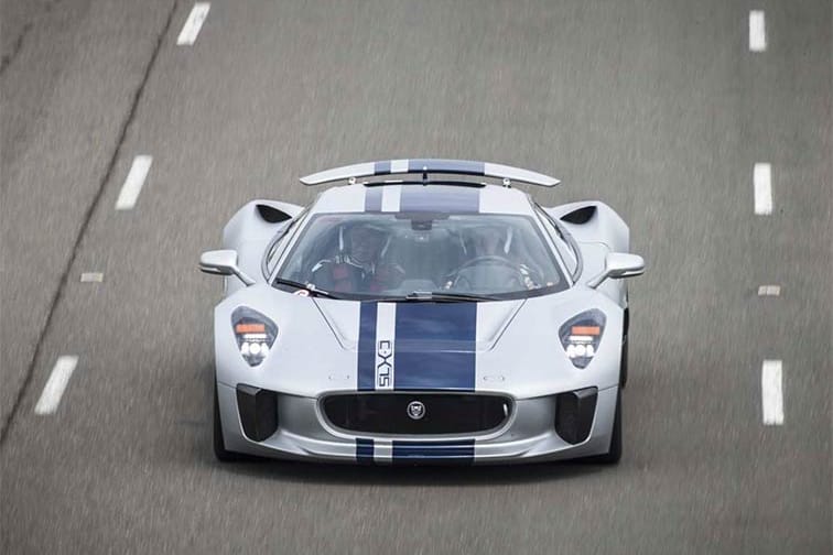 Der Jaguar C-X75 wird im neuesten James-Bond-Abenteuer "Spectre" das Gefährt des gleichnamigen Bösewichts sein.