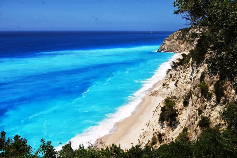 Platz 9: Strand von Egremni (Lefkada, Ionische Inseln).