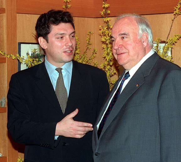 1997/1998 war er Vize-Ministerpräsident Russlands. Hier traf er im März 1998 auf den damaligen Bundeskanzler Helmut Kohl.