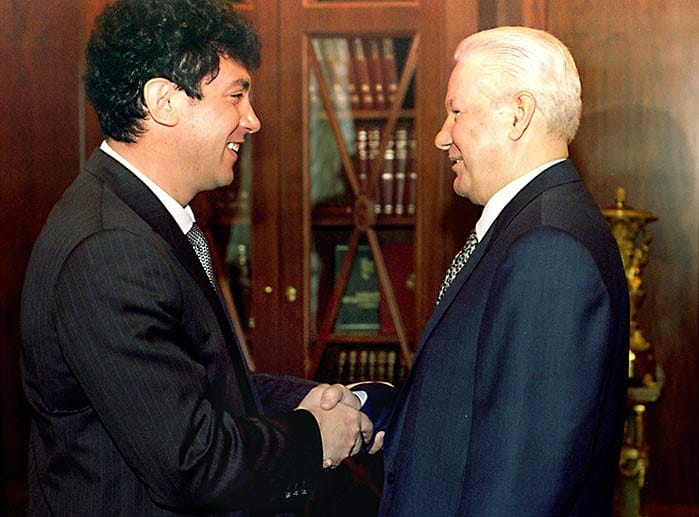 Unter Präsident Boris Jelzin war Nemzow noch selbst ein Vertreter des Staates. Der studierte Physiker war marktwirtschaftlich ausgerichtet.