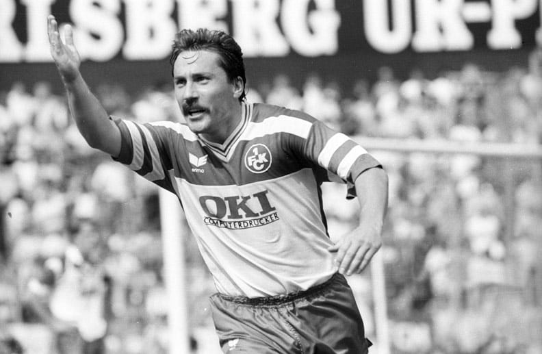 Auf Vereinsebene geht es für Wuttke nach einer Station beim Hamburger SV (1983-85) zum 1. FC Kaiserslautern. Für die Roten Teufel erzielt er in 112 Spielen 32 Treffer. Bis 1989 bleibt Wuttke in der Pfalz, bevor es ihn ins Ausland zu Espanyol Barcelona zieht. Nach...