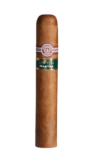 "Robusto" nennt man Zigarren mit einer Länge von 124 Millimetern und einem Ringmaß von 50 (19,84 Millimeter). Und damit sind sie in der Tat kleiner und robuster in der Erscheinung, als die gängigen langen und schlanken Zigarrenformate und gut als kompakte Tageszigarre geeignet. Die "Robusto Montechristo Open Master" eignet sich besonders für Einsteiger in die Welt der Habanos oder Liebhaber milderer Premium-Cigarren aus der Karibik (10,90 Euro pro Stück).