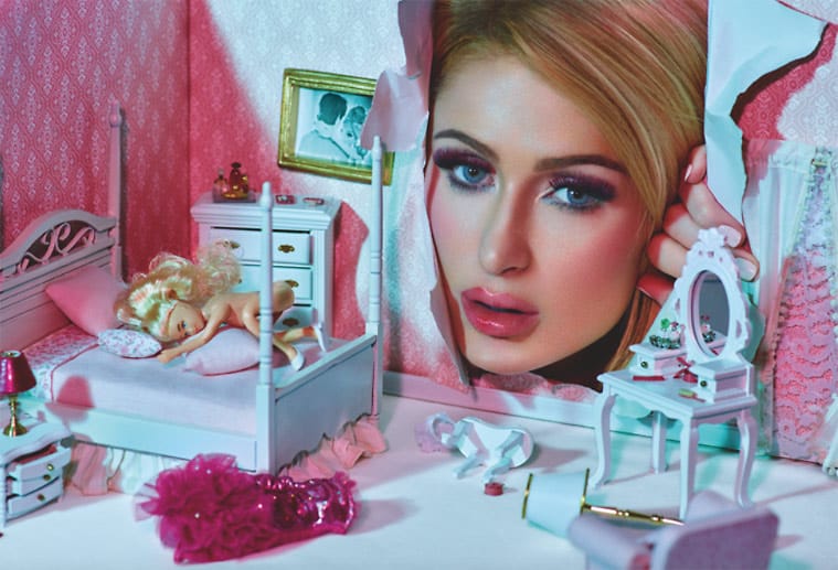Paris Hilton gibt den Blick in ein typisches Barbie-Zimmer frei.