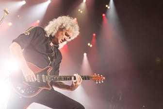 Brian May: Der Gitarrist berichtet jetzt von einem medizinischen Vorfall.