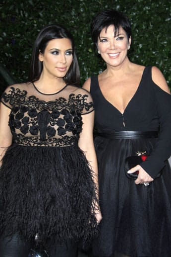 Kim Kardashian mit ihrer Mutter Kris Jenner.
