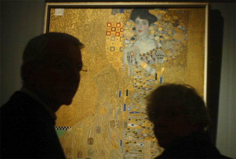 So sieht das Gemälde "Goldene Adele" von Gustav Klimt im Original aus,.