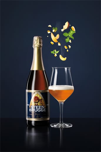 Längst sind auch die Großen der Branche auf den Craft-Beer-Zug gesprungen. Die Oetker-Tochter Radeberger etwa vertreibt über Braufactum beispielsweise kraftstrotzende Triples, die in Belgien produziert werden.