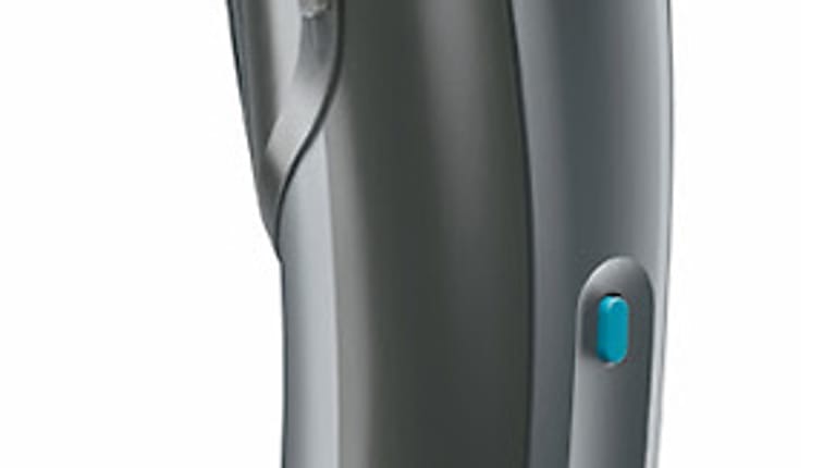 Der "cruZer beard&head" von Braun ist sowohl für den Bart als auch den Kopf geeignet. Mit einer speziellen Klick-Funktion bleibt der verstellbare Aufsatz fest in seiner Position. Mit dem Gerät sind sechs verschiedene Längen einstellbar (1-11 Milimeter). Kostenfaktor: 79,99 Euro.
