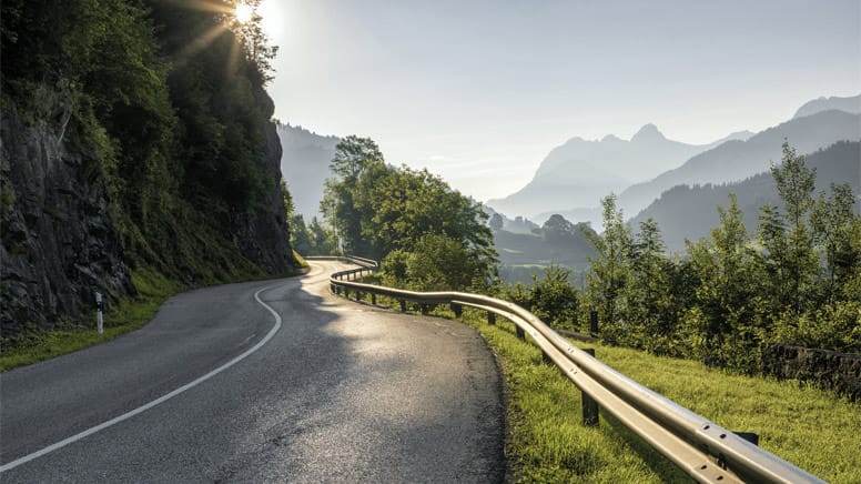 Die beschilderte Rundstrecke ist 1600 Kilometer lang und führt zu den meisten Sehenswürdigkeiten der Schweiz.