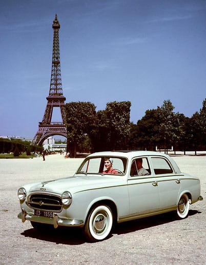 1955 wurde der Peugeot 403 in Paris vorgestellt.
