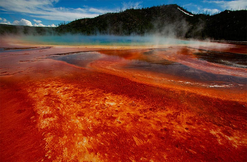 Supervulkan Yellowstone: Unter dem Nationalpark im US-Staat Wyoming brodelt so viel Magma, dass Supereruptionen drohen.