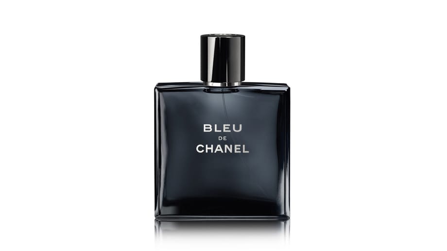 Bleu de Chanel (100 ml für 98 Euro bei Douglas) ist ein frischer, holzig markanter Duft – ideal für das Office.