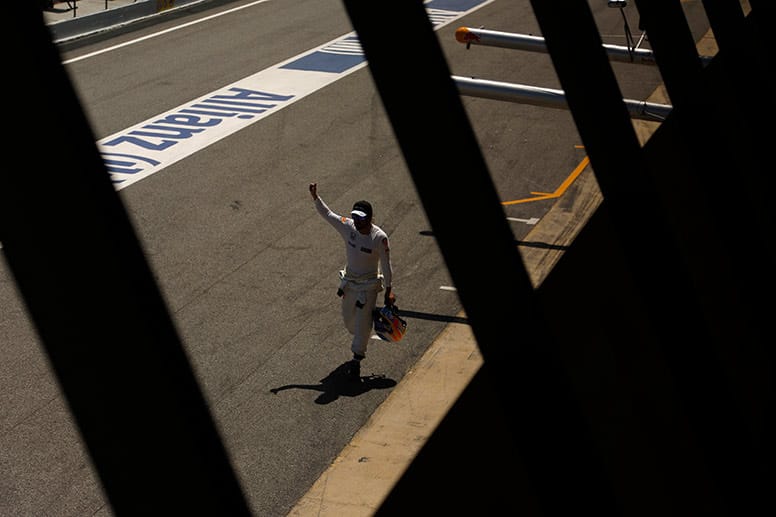 Fernando Alonso startet bei seinem Heimrennen von Platz 13. Er muss sich weiter gedulden, bis McLaren-Honda bei den Spitzenteams mitmischen kann.