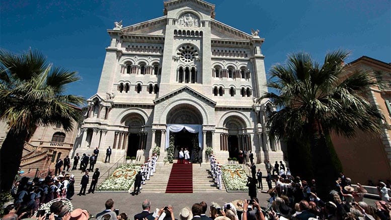 In der Kathedrale Saint-Nicolas von Monte Carlo war erst Thronfolger Prinz Jacques an der Reihe, danach seine Schwester, Prinzessin Gabriella.