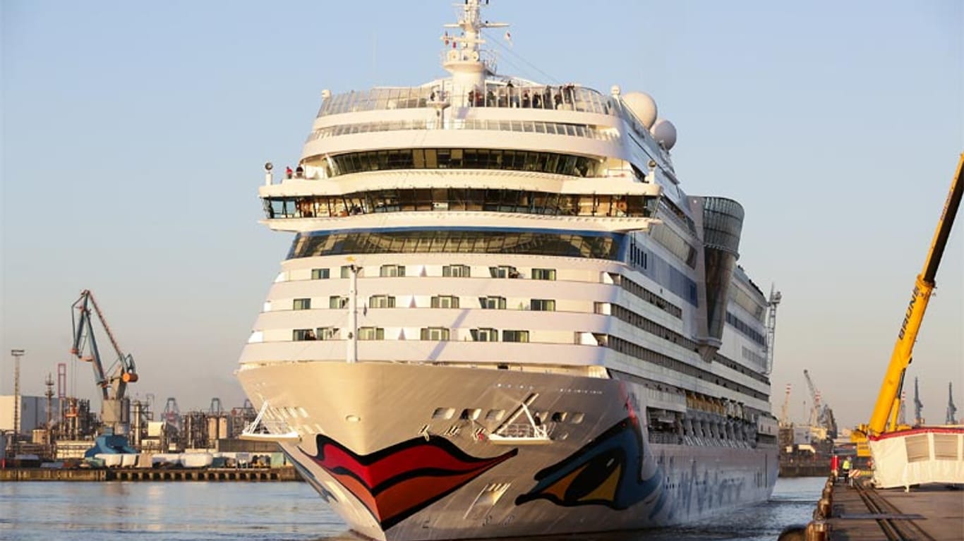 Aida Cruises schickt gleich zwei seiner Schiffe zum Volksfest am Hafen. Eines davon ist die "Aidasol".