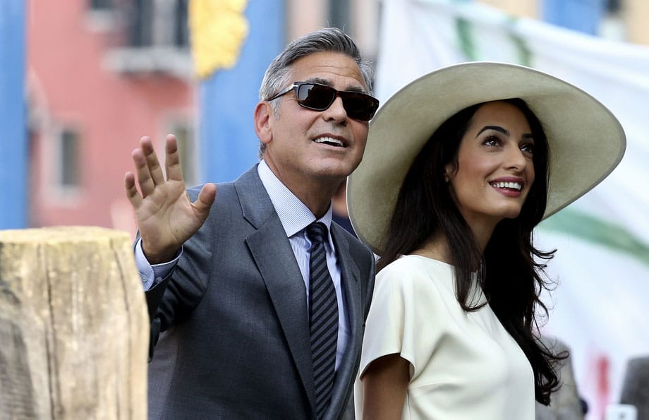 George Clooney und seine Braut Amal Alamuddin bei der Heirat im September 2014 in Venedig.