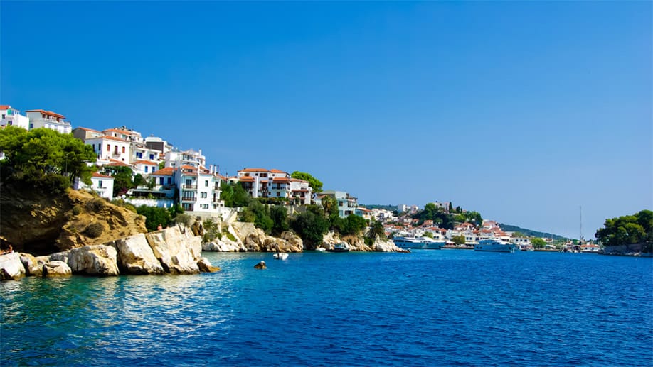 Eine der schönsten griechischen Inseln ist die zu den Nördlichen Sporaden zählende Insel Skiathos.