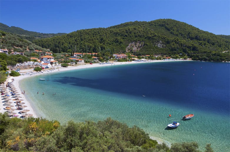 Ganz in der Nähe von Skiathos liegt das Eiland Skopelos (im Bild).