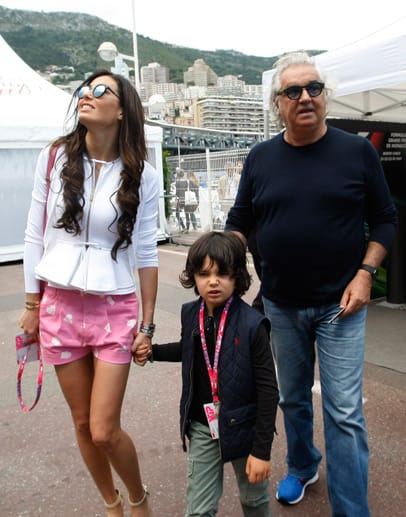 Ein alter Bekannter in der Formel 1: Ex-Teamchef Flavio Briatore mit seiner Familie.