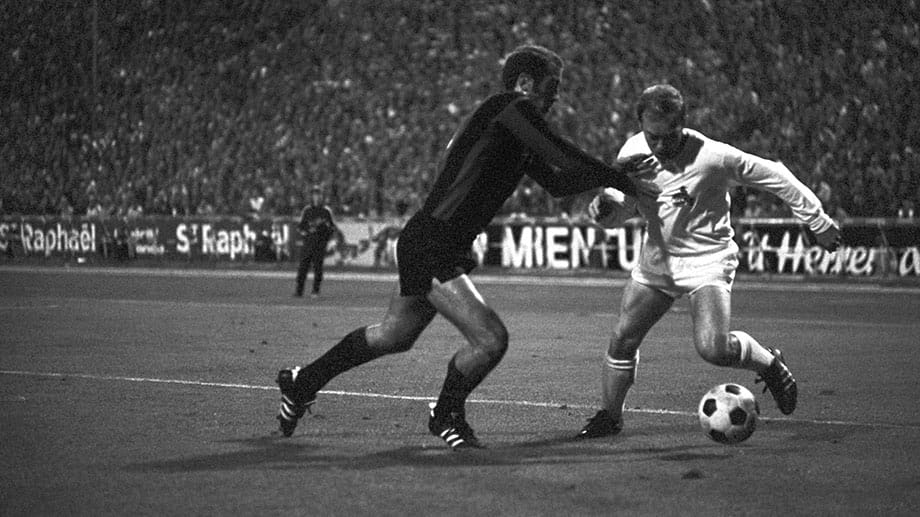 Am 26. September 1969 spielte Hertha BSC gegen den 1. FC Köln. Es waren mehr Zuschauer dabei als bei jeder anderen Bundesliga-Partie: 88.075! Hertha gewann 1:0.