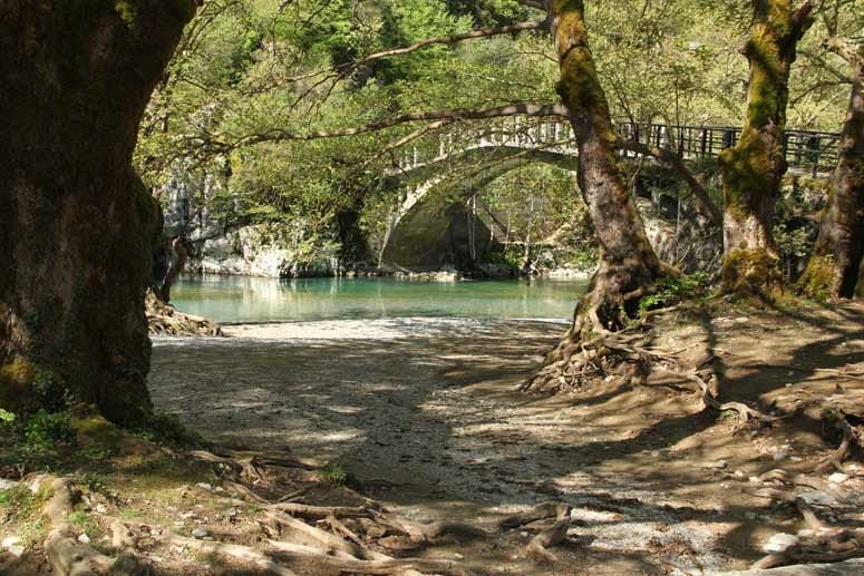 Der Fluss Voidimatis gilt als sauberster Fluss Europas - hier legen vom Frühjahr bis zum Herbst täglich zahlreiche Rafts ab.