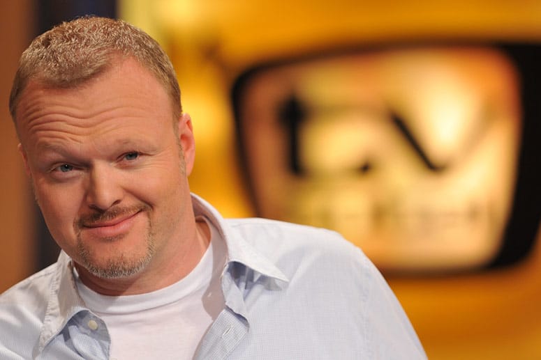 Diese Nachricht schlug ein wie eine Bombe: Am 17. Juni 2015 verkündete Stefan Raab per Pressemitteilung sein TV-Ende. Noch bis Ende 2015 moderiert er seine Shows bei ProSieben, danach ist Schluss.