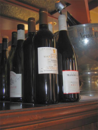 Für unsere Weinprobe wurden einige Flaschen geköpft. Doch, wie das so ist: Nur wenige wurden ausgewählt.