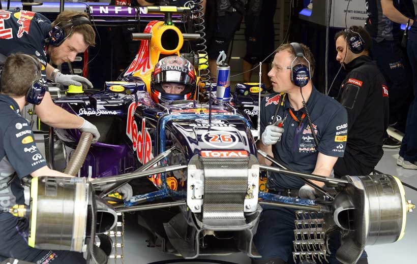 Für Red Bull wird auch das Heimspiel nicht einfacher. Sowohl bei Daniil Kvyat (im Bild) als bei Daniel Ricciardo wurde der fünfte Motor in dieser Saison eingesetzt. Deshalb werden beide in der Startaufstellung zum Rennen um zehn Plätze strafversetzt.