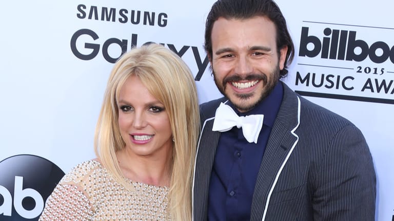 Im Juni 2015 trennte sich Sängerin Britney Spears von ihrem Lebensgefährten Charlie Ebersol. Das Paar hatte sich erst im Oktober vergangenen Jahres kennengelernt.