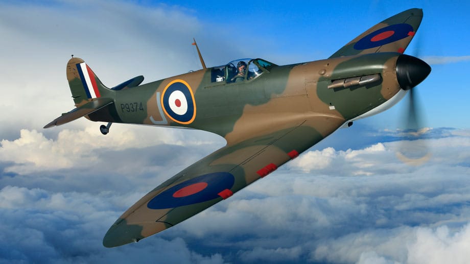 Das undatierte Foto zeigt ein britisches Spitfire-Jagdflugzeug aus dem Zweiten Weltkrieg, das von Auktionshaus Christie's versteigert werden soll.