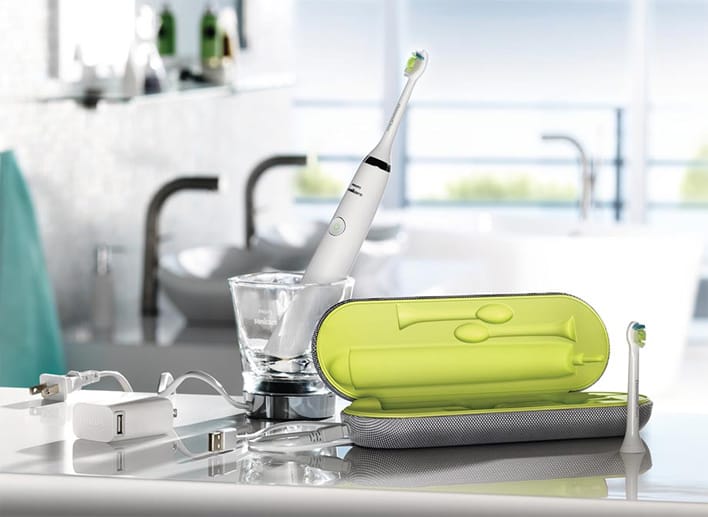 Eine elektrische Zahnbürste wie die Philips Sonicare nimmt Ihnen die richtige Putztechnik ab.