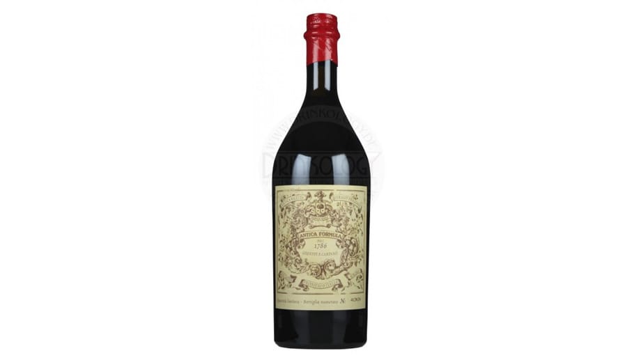 Carpano Antica Formula Vermouth ist ein nach Originalrezeptur gefertigter roter Wermut mit intensiven Noten von Gewürzen und Tönen von Wein. Ein sehr komplexes Trinkerlebnis für etwas 27 Euro pro Liter. Carpano Antica Formula Vermouth ist ein nach Originalrezeptur gefertigter roter Wermut mit intensiven Noten von Gewürzen und Tönen von Wein. Ein sehr komplexes Trinkerlebnis für etwas 27 Euro pro Liter.