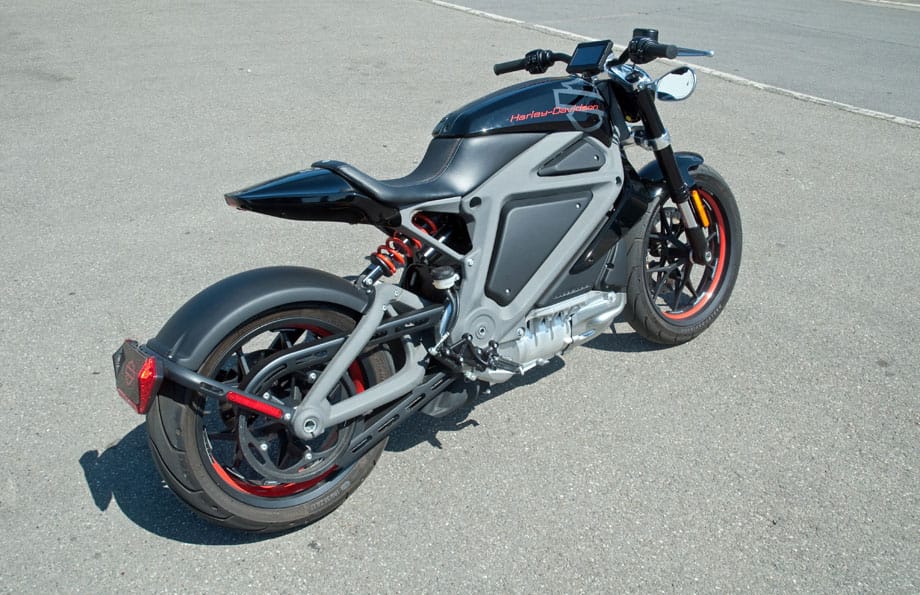 Die "Project Livewire" ist ganz klar als Supersportler konstruiert. Der Rahmen aus Vollaluminium – eine Premiere bei Harley-Davidson – bringt nur 6,3 Kilo auf die Waage.