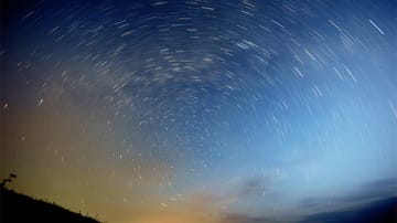 Bald werden wieder hunderte Sternschnuppen zu sehen sein.