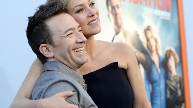 Bud und Kelly Bundy wiedervereint: 18 Jahre nach dem Ende von "Eine schrecklich nette Familie" verstehen sich David Faustino und Christina Applegate offenbar noch blendend. Zur Premiere von Applegates neuem Film "Vacation" kam auch ihr ehemaliger Serienbruder.