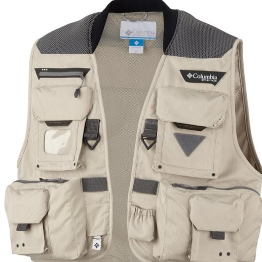 Die Men's PFG Henry's Fork V Vest von Columbia. Die Men's PFG Henry's Fork V Vest von Columbia.