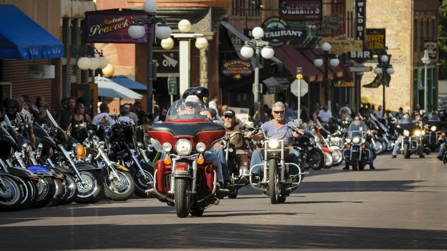 Das 6000-Einwohner-Kaff Sturgis im amerikanischen Nirgendwo South Dakotas ist Schauplatz des größten Biker-Treffs der Welt.