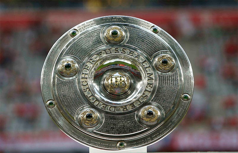 Wie in jedem Jahr ist die Meisterschale das Objekt der Begierde. Kann in dieser Saison jemand dem FC Bayern den Titel streitig machen?